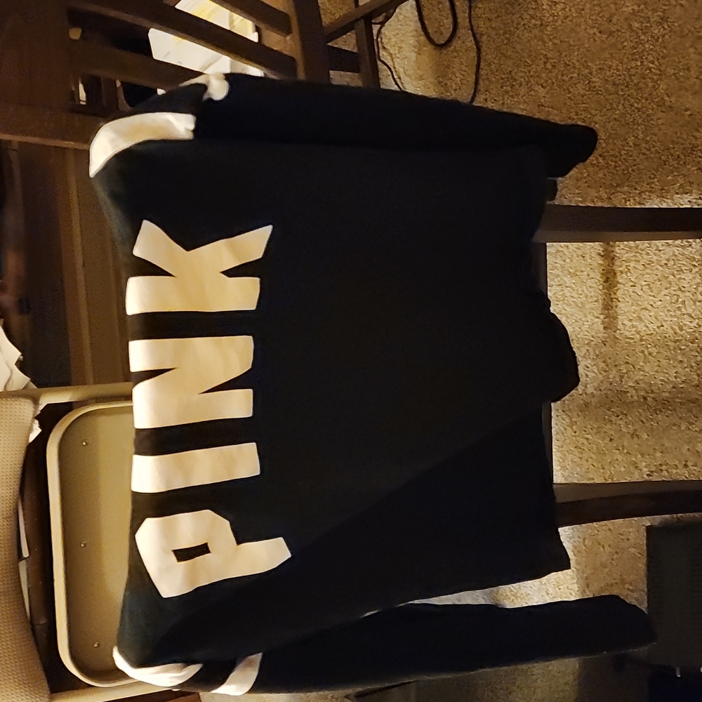 Pink black& white long sleeve shirt